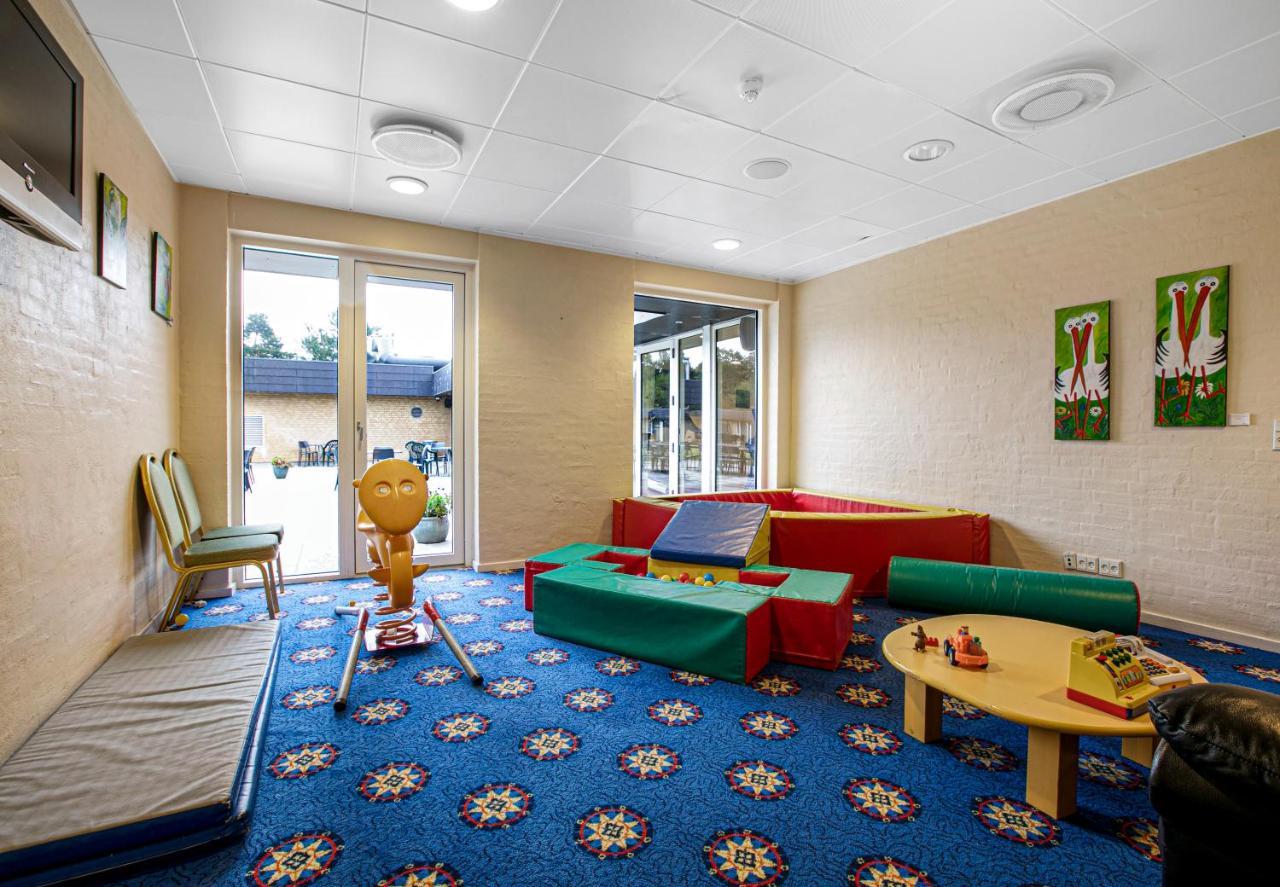 Hotel/ Apartments Marina Grenaa Exterior photo